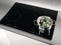 Независимая индукционная варочная панель Gorenje Plus GIS78XC