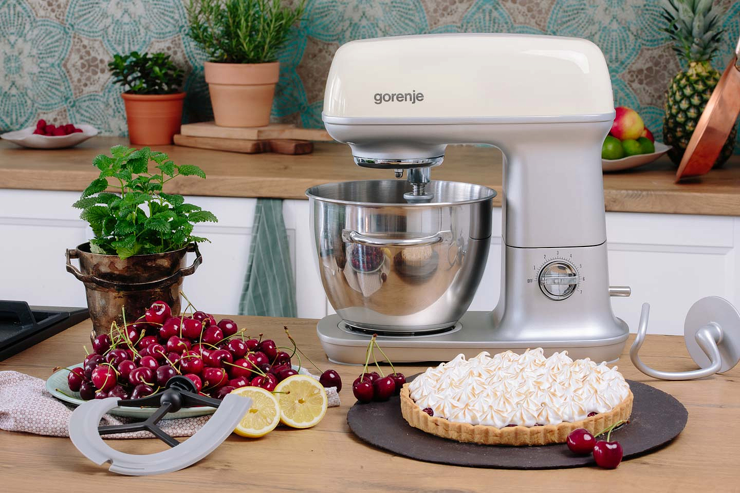 Кухонная машина Gorenje MMC1000RL preview 5