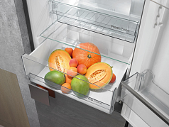 Отдельностоящий двухкамерный холодильник Gorenje NRK 621 STX