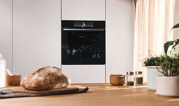 Духовой шкаф Gorenje OptiBake. SteamAssist. Идеальные блюда на пару с хрустящей корочкой