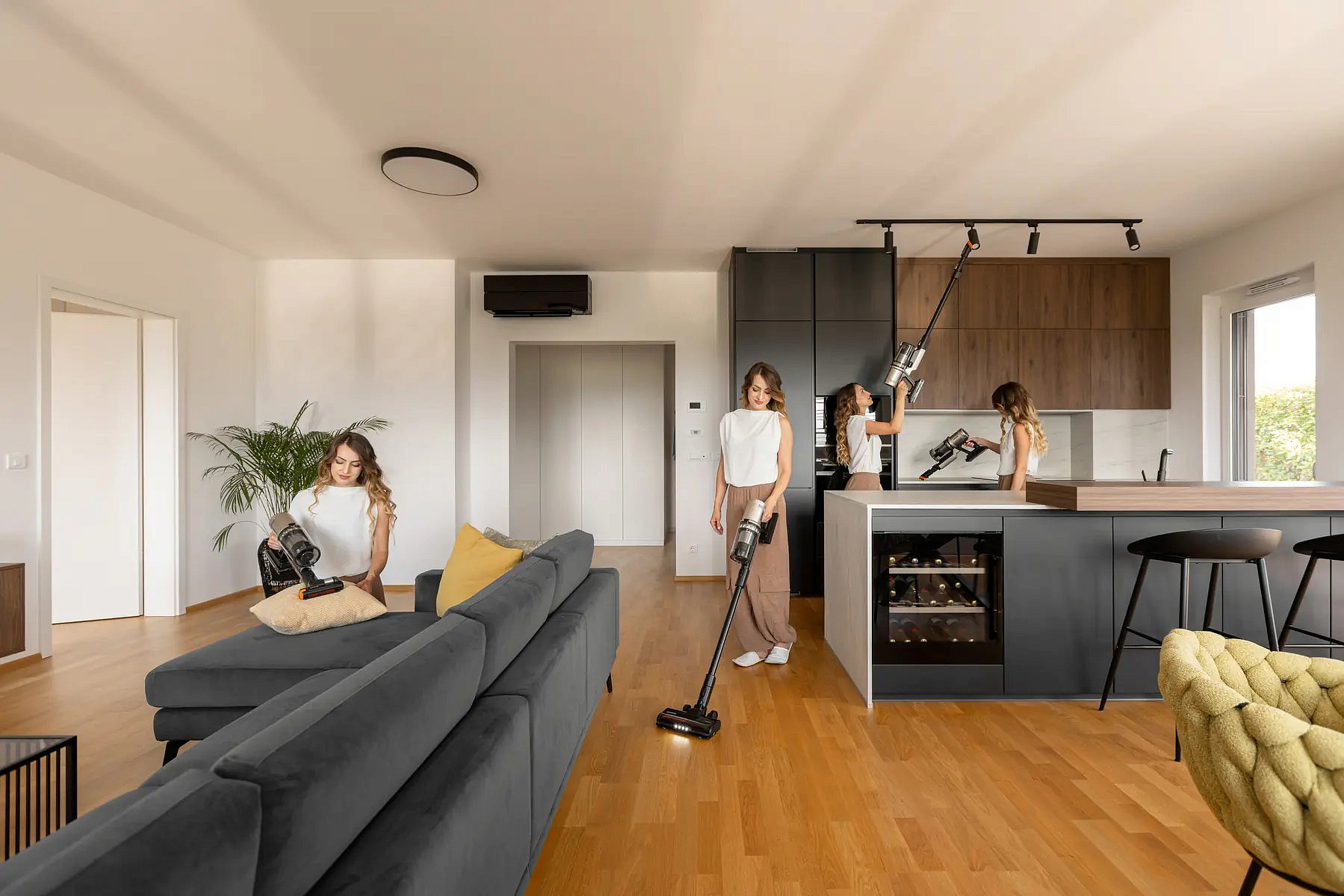 Пылесос Gorenje SVC259441NFGO preview 4