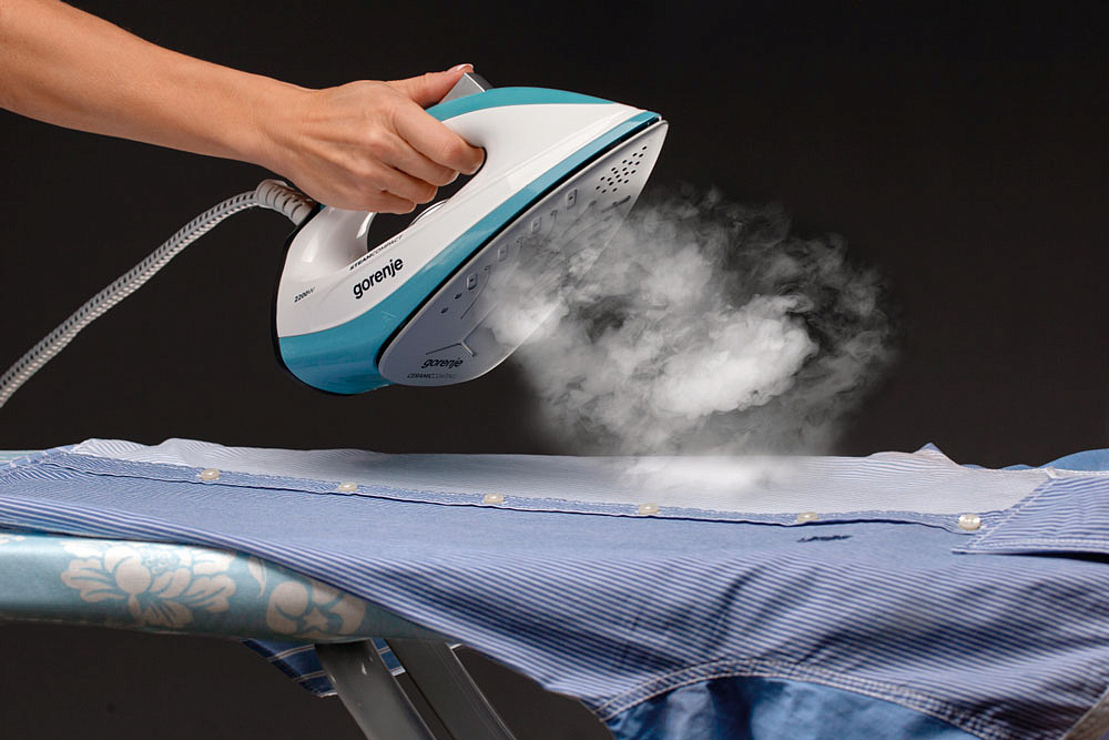 Утюг с парогенератором Gorenje SGH2200LBC preview 2