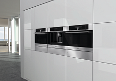 Компактная духовка с функцией микроволновой печи Gorenje Plus GCM712X
